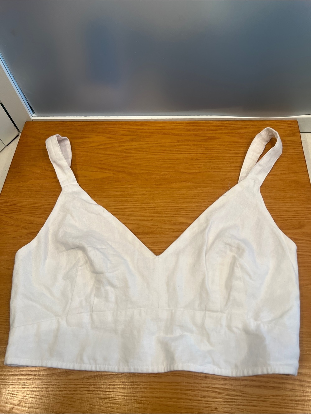 Abercrombie & fitch white crop tank M elastic back